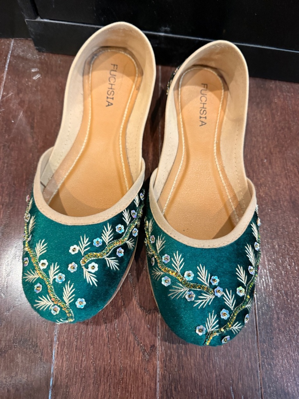 Fuchsia Flat's in Size 9